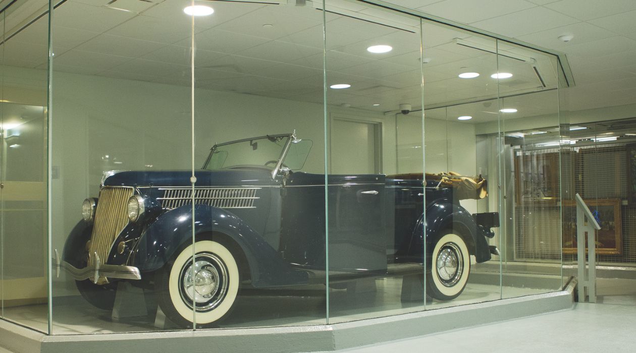 FDRs custom built 1936 Ford Phaeton at the Presidential Library and Museum, Hyde Park